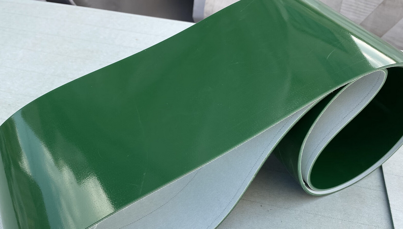 塑料輸送帶帶式輸送機(jī)有哪些優(yōu)缺點(diǎn)？